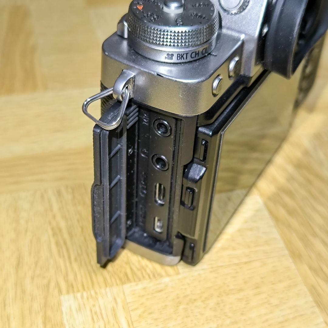 FUJIFILM X-T3 (シルバー)