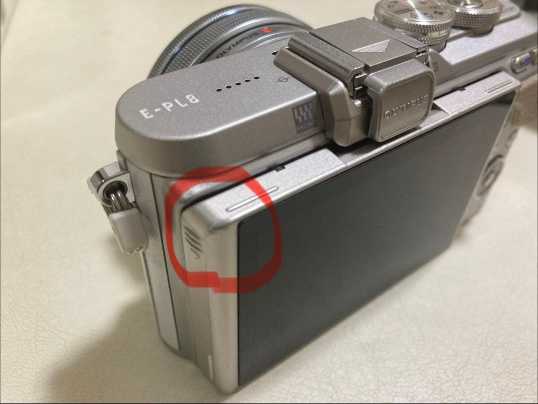 オリンパスペン OLYMPUS PEN E-PL8 ミラーレス一眼★収納ケース付