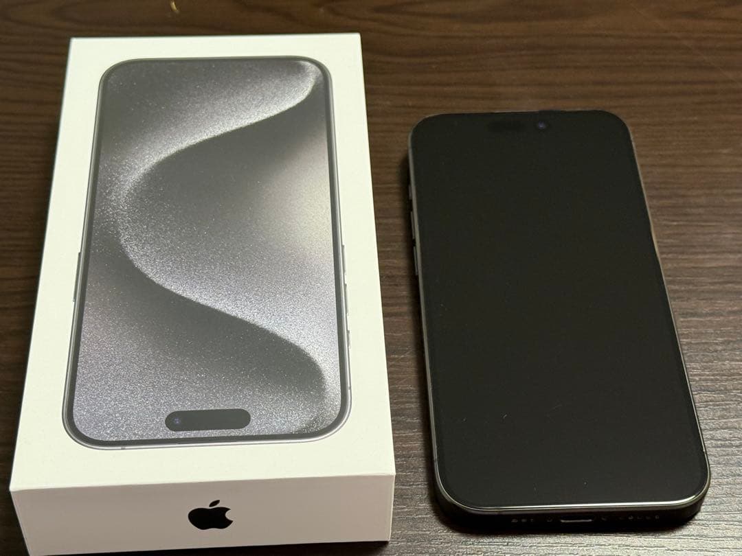 iPhone 15 pro 128GB SIM フリー ブラックチタニウム