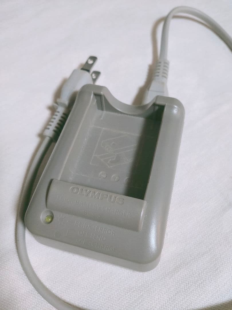 OLYMPUS OM-D E-M10【美品】一眼レフ カメラ