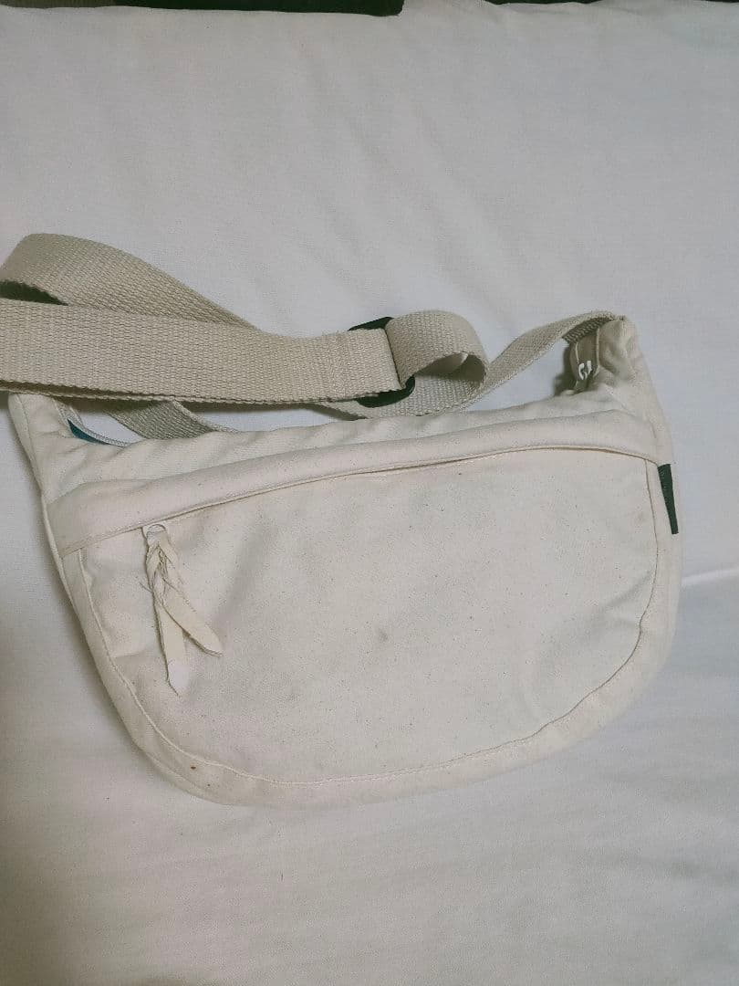 OLYMPUS OM-D E-M10【美品】一眼レフ カメラ