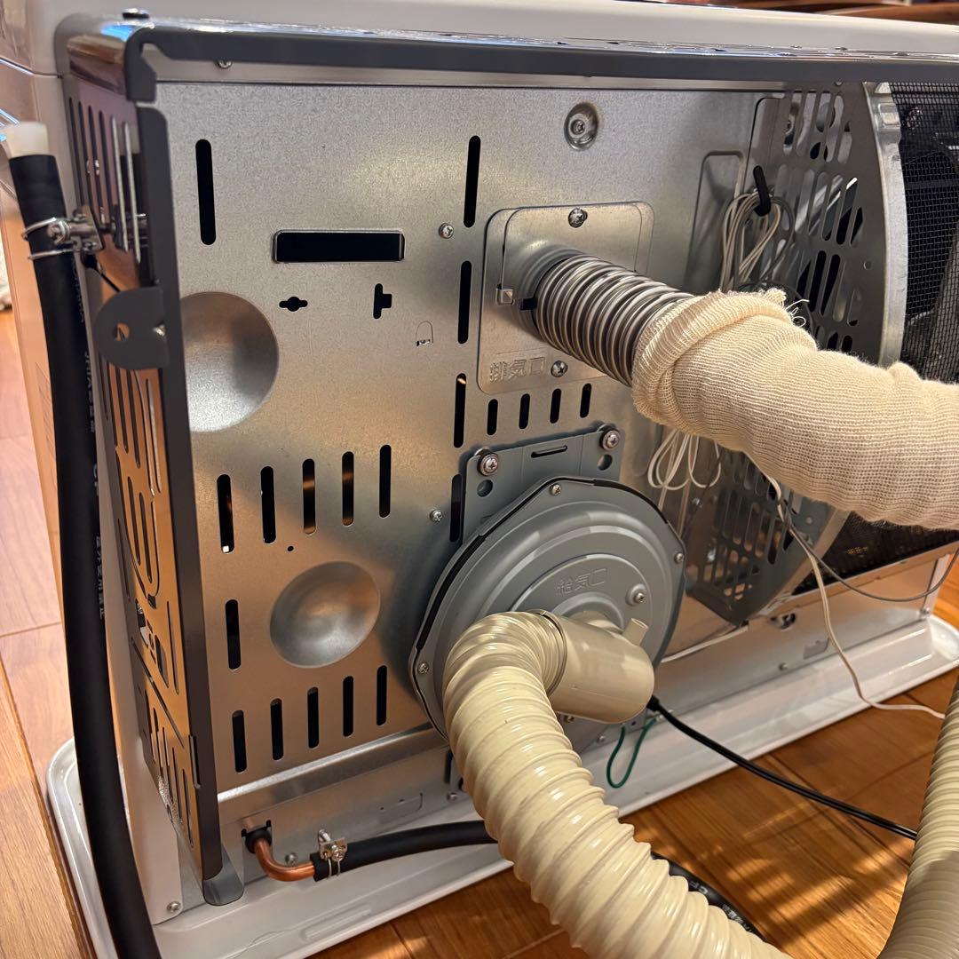 2023年式　ff式ファンヒーター FF-WG40SH CORONA