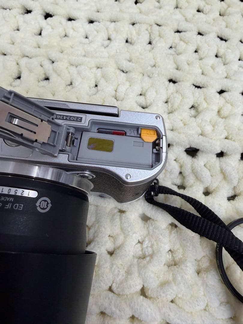 完動品Nikon 1 J5ミラーレス+レンズ