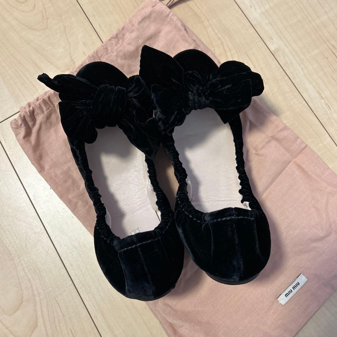 miumiu バレエシューズ