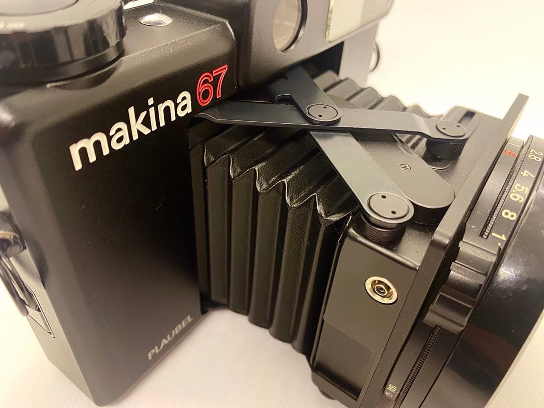 【新同品】 プラウベル マキナ 67 松井カメラリペアで整備調整済 完動品