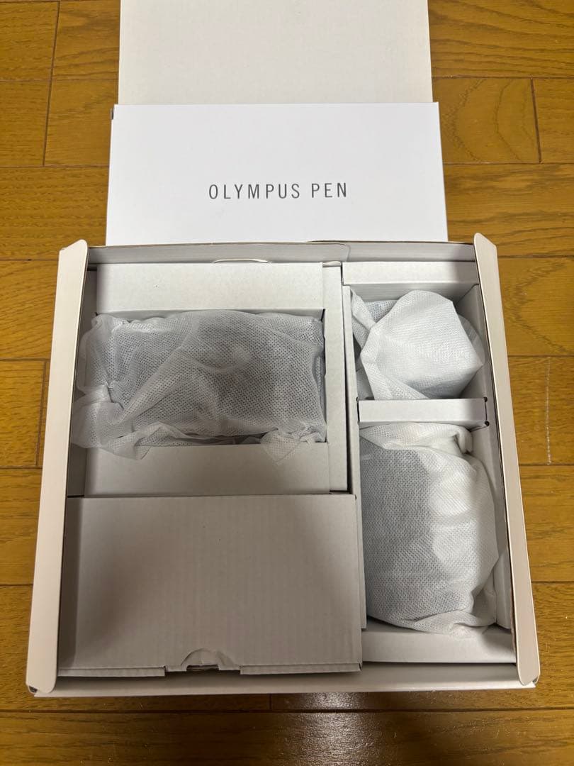 OLYMPUS PEN E-PL8 ミラーレス一眼 本体