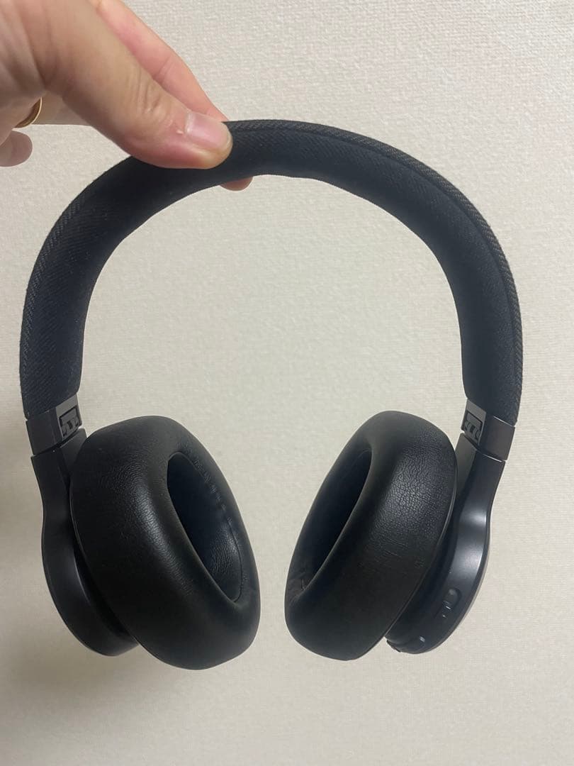 JBL Live 700nc ワイヤレスヘッドホン ブラック