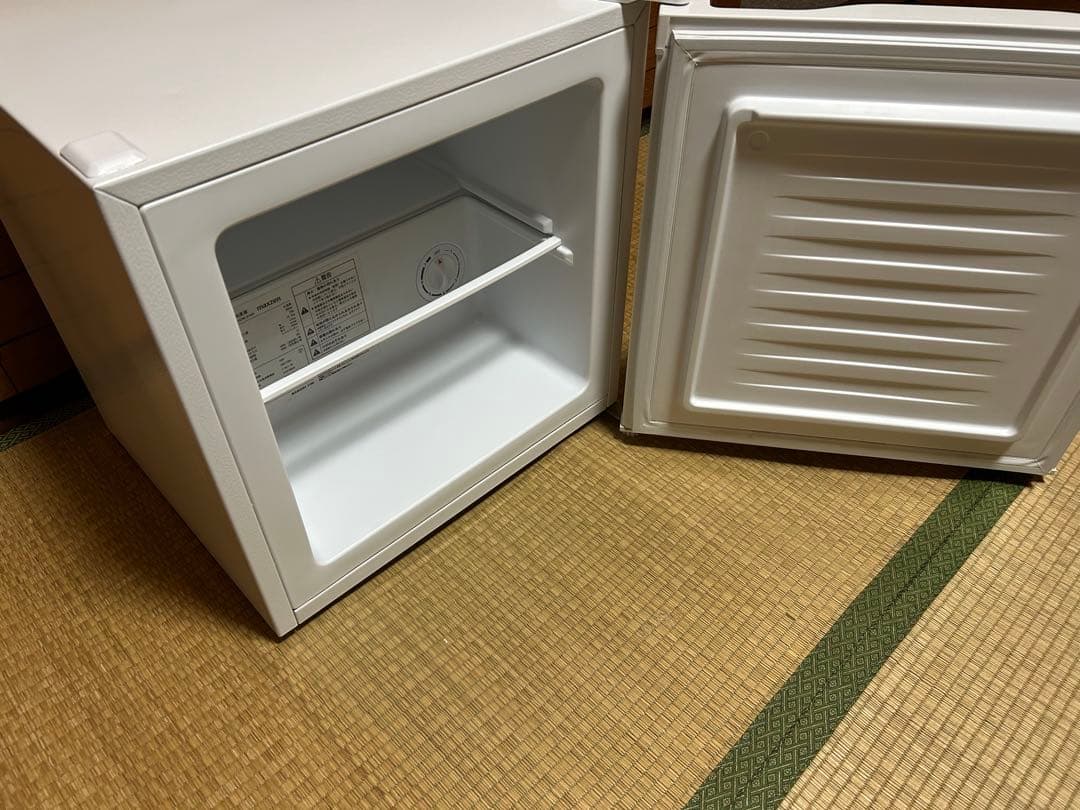 maxzen マクスゼン 冷凍庫 JF032M1L01WH 32L