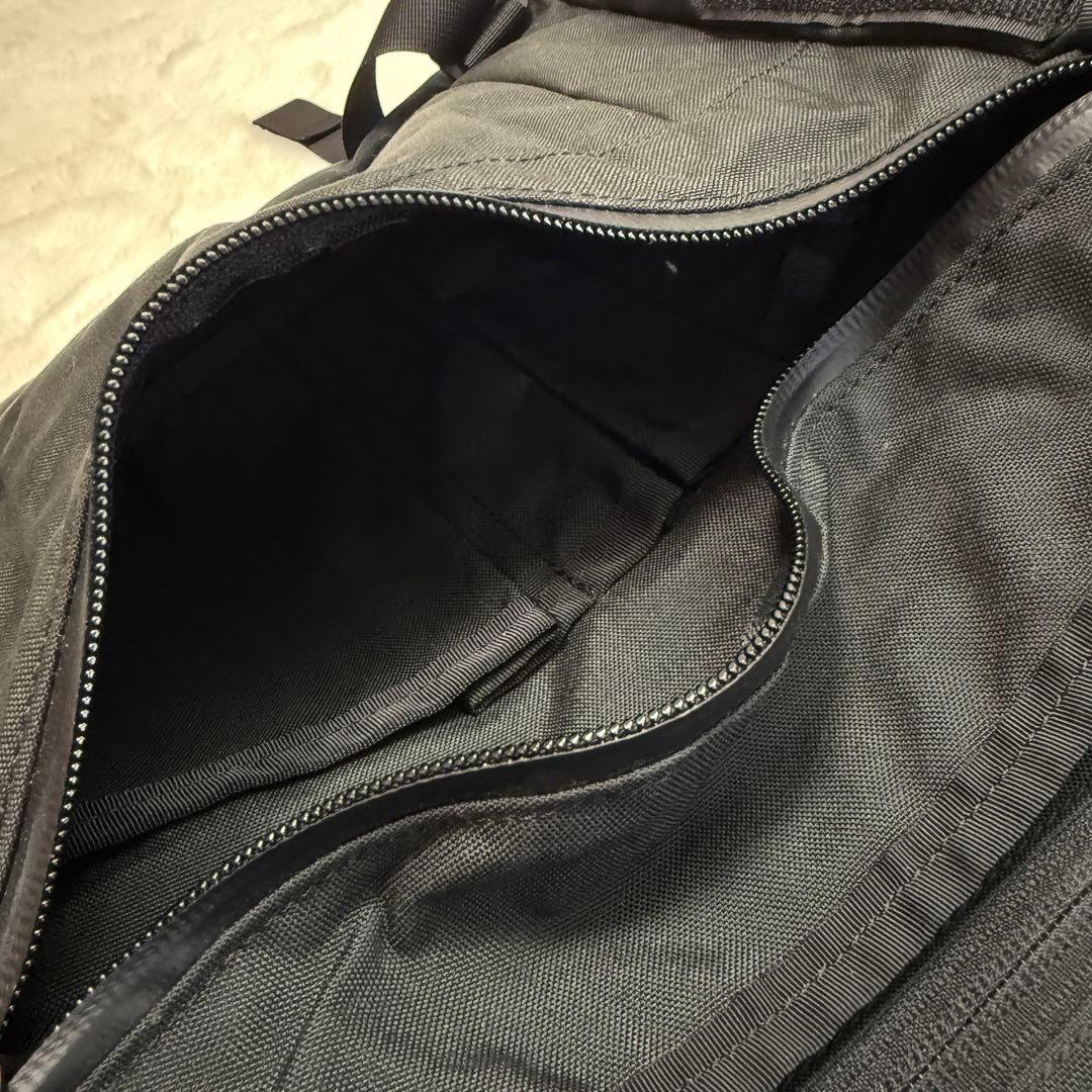 【美品】ミステリーランチ アウトサイダー メッセンジャーバッグ 黒　2way