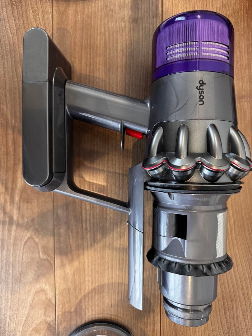スタンド付ダイソンSV14 スティッククリーナー本体 付属ノズル 未使用品含む