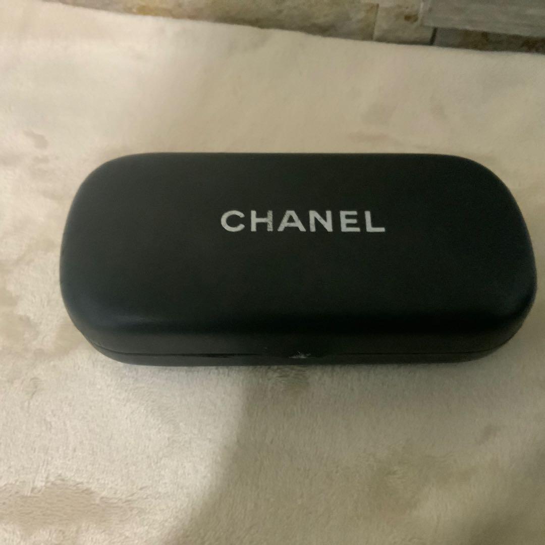 CHANEL ブラック サングラス 専用ケース付き