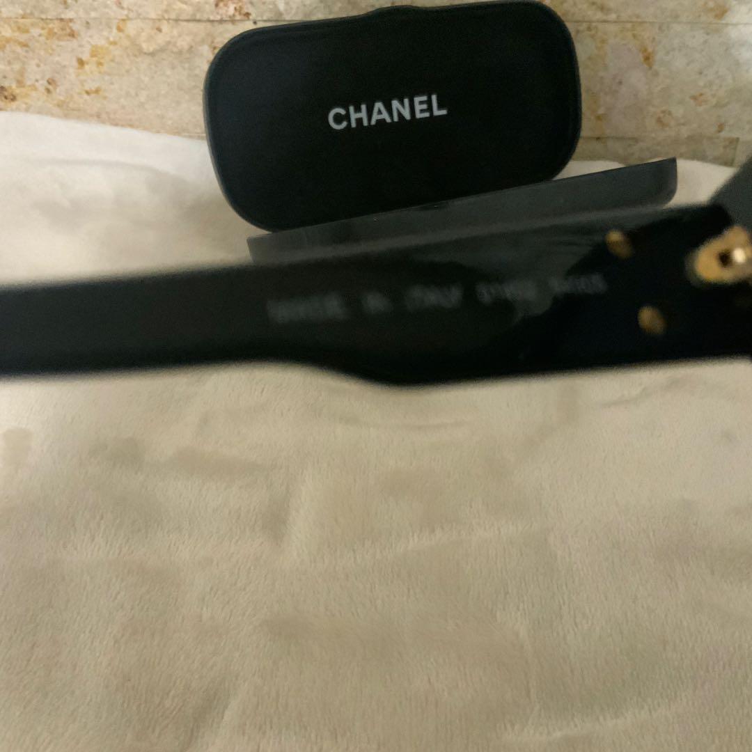 CHANEL ブラック サングラス 専用ケース付き