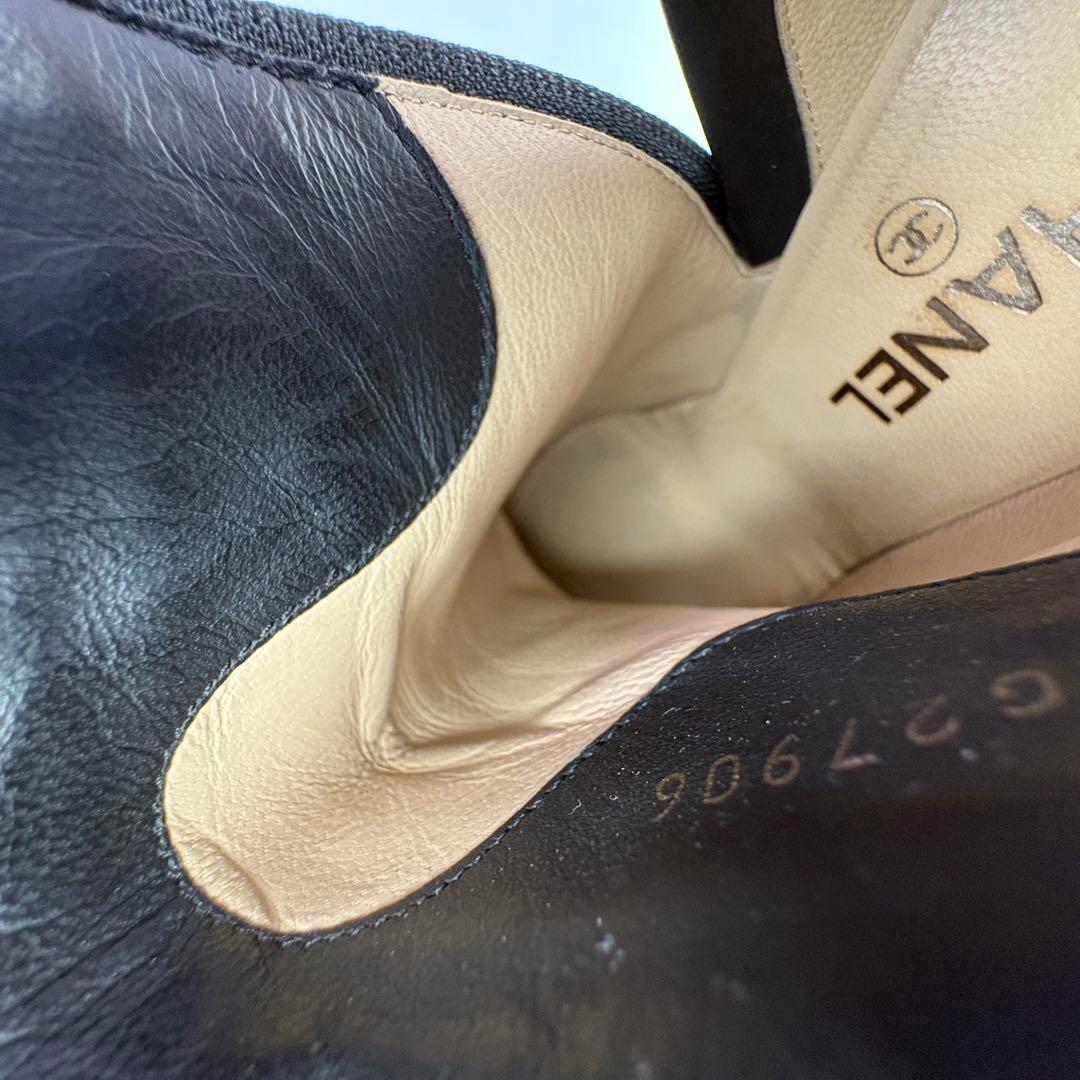 あっつー定番CHANEL シャネル　スエード　ヌバックレザー ブラック