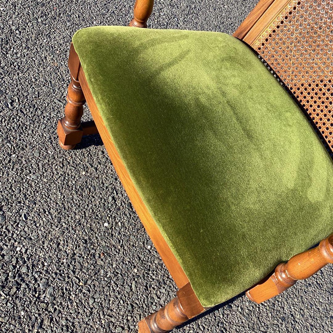 千葉県鴨川発　④オールドカリモク　Karimoku　チェア　肘掛け付き