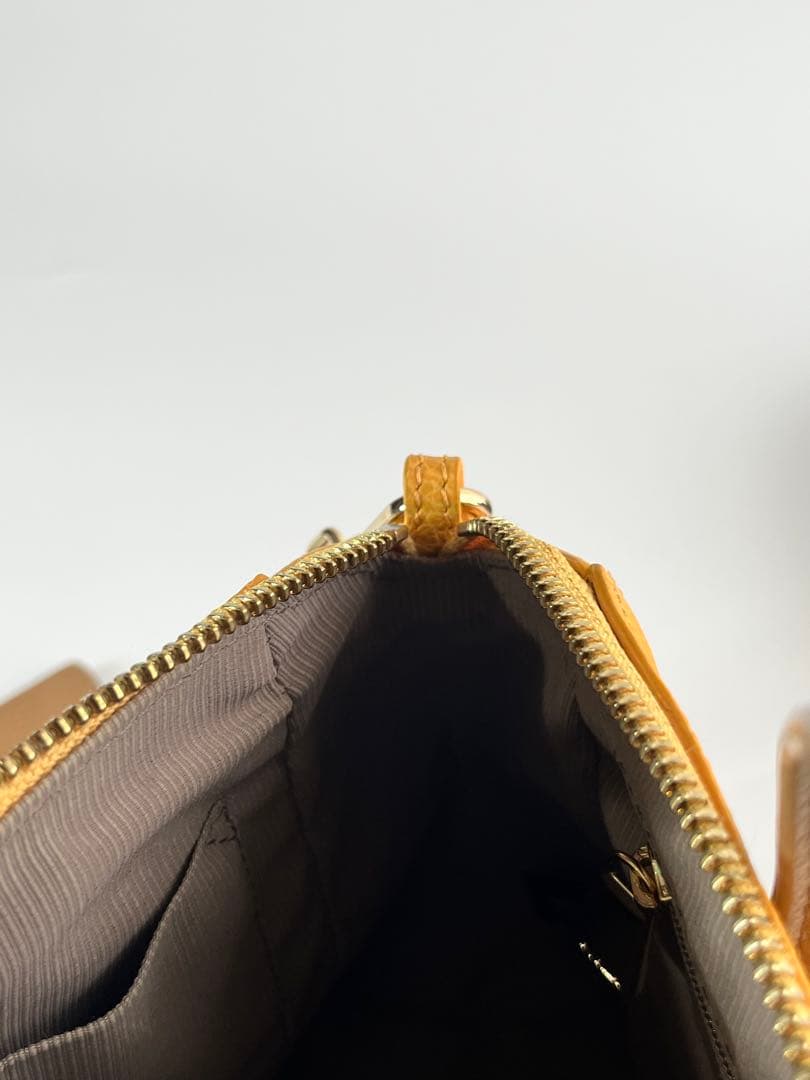 FURLA フルラ　テッサ　2wayイエローレザーバッグ　ビタミンカラー✨