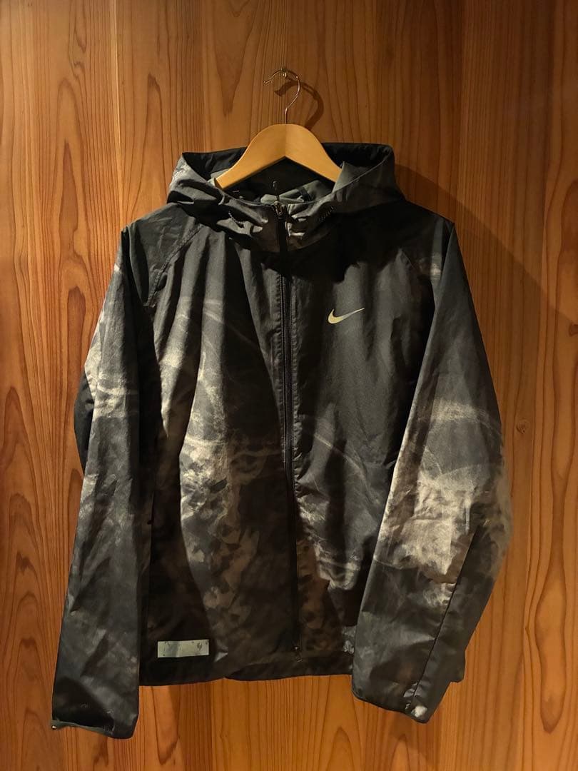 Nike storm-fit ランディビジョン