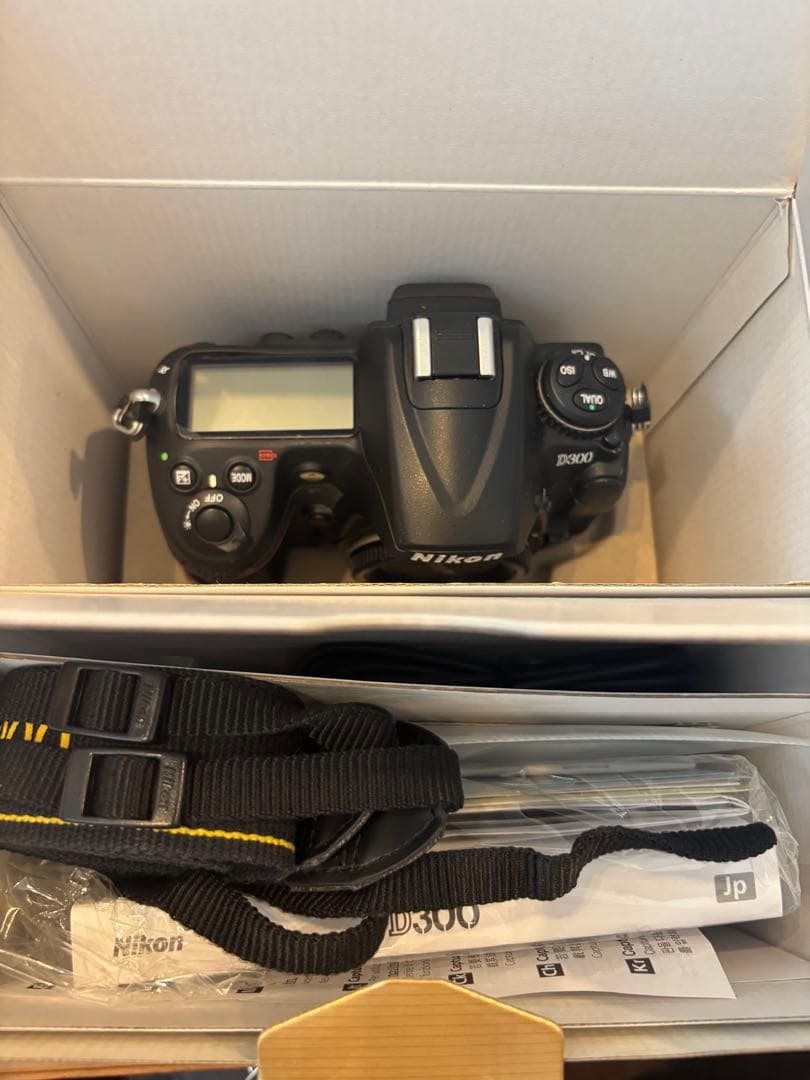 Nikon ⭐︎通電・動作・精度未確認⭐︎D300 デジタル一眼レフカメラ 本体