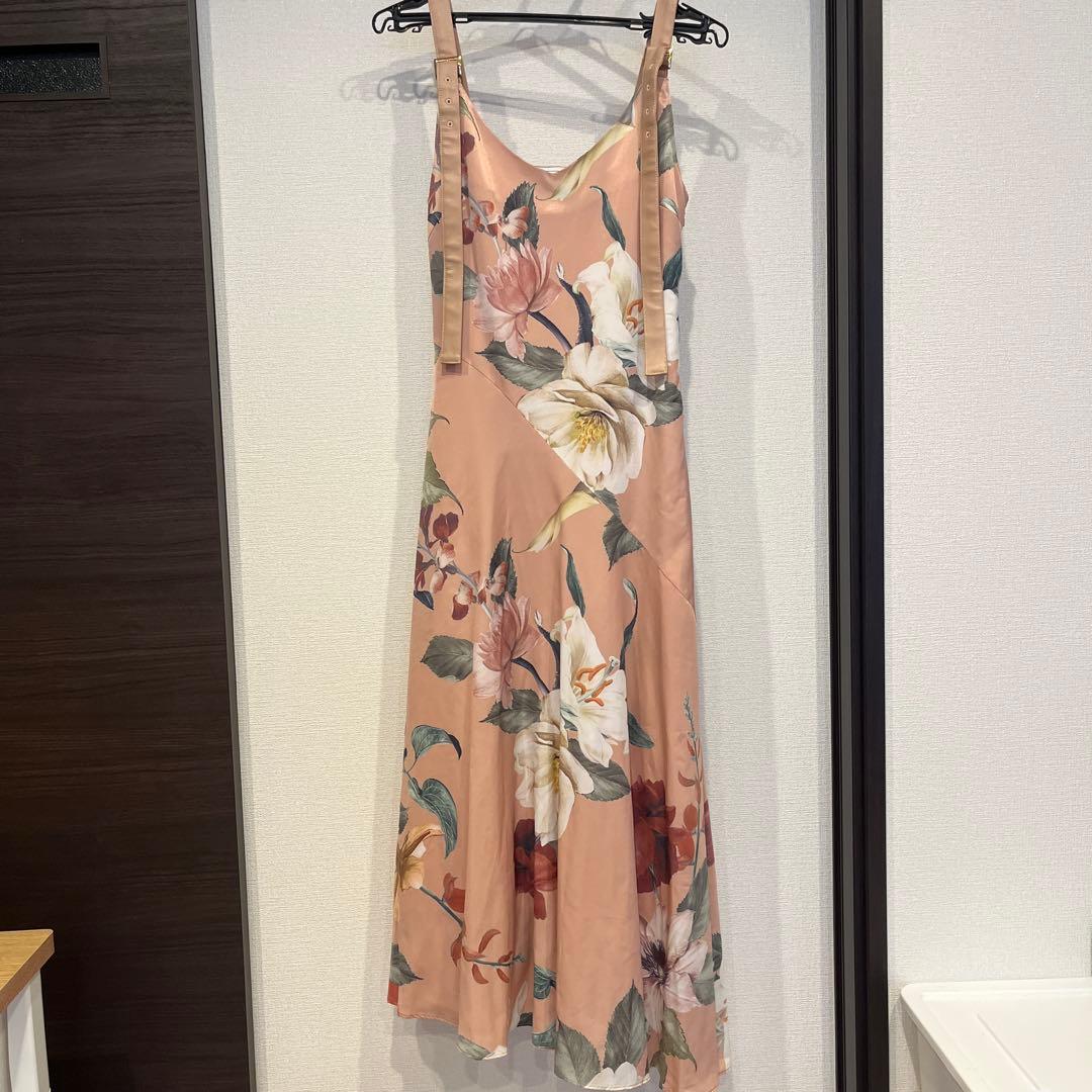 【新品未使用】eimyワンピース