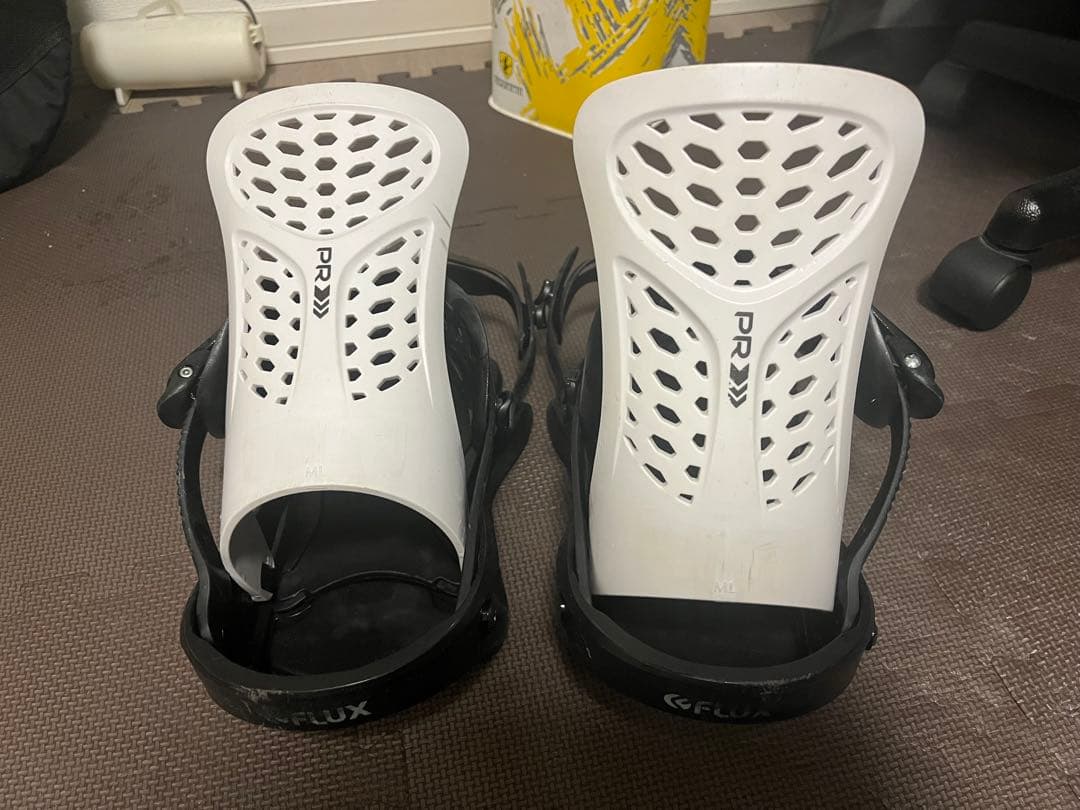 FLUX PR ビンディング ホワイト/ブラック