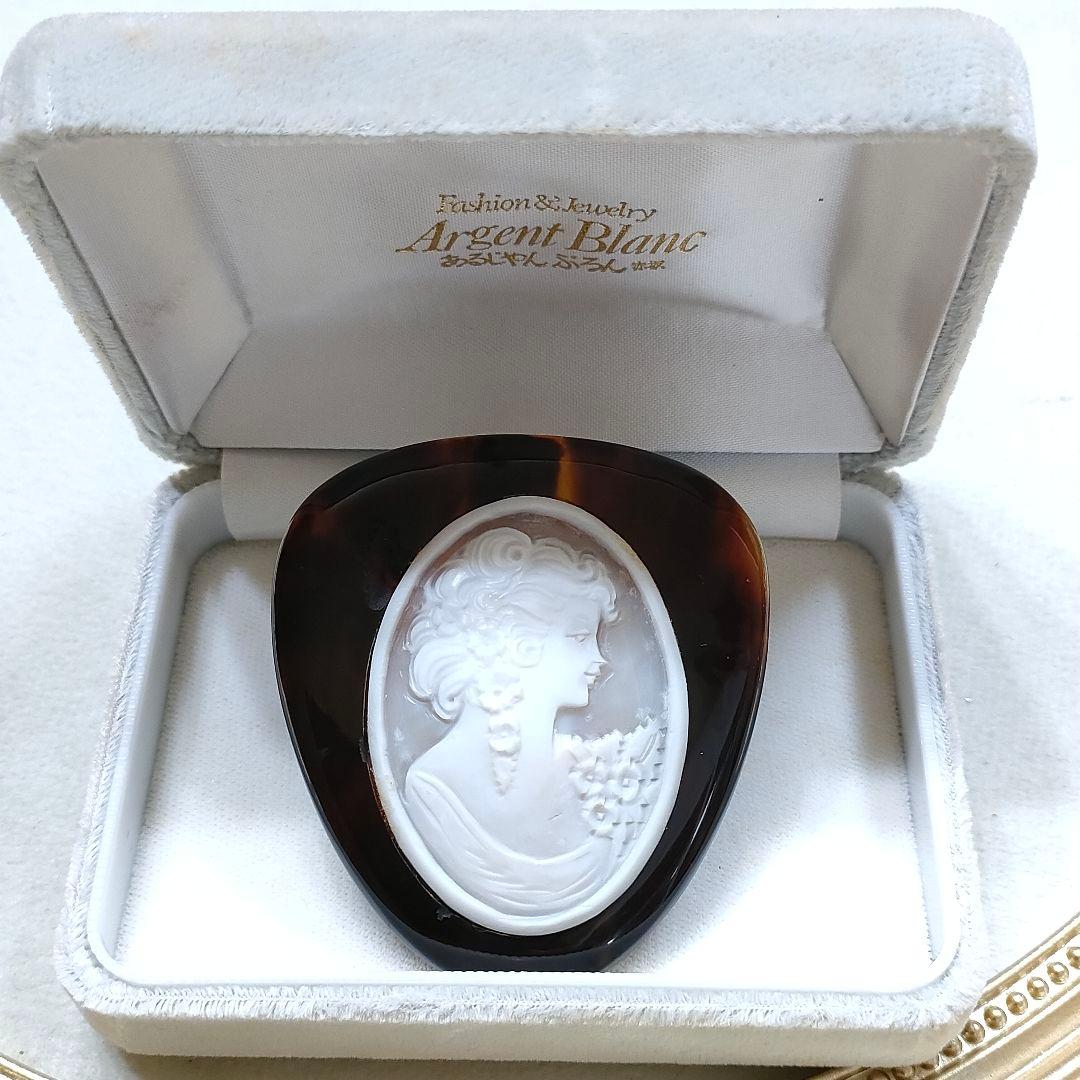 2AE82　本べっ甲鼈甲　カメオ　ブローチ　ペンダントトップ　美品