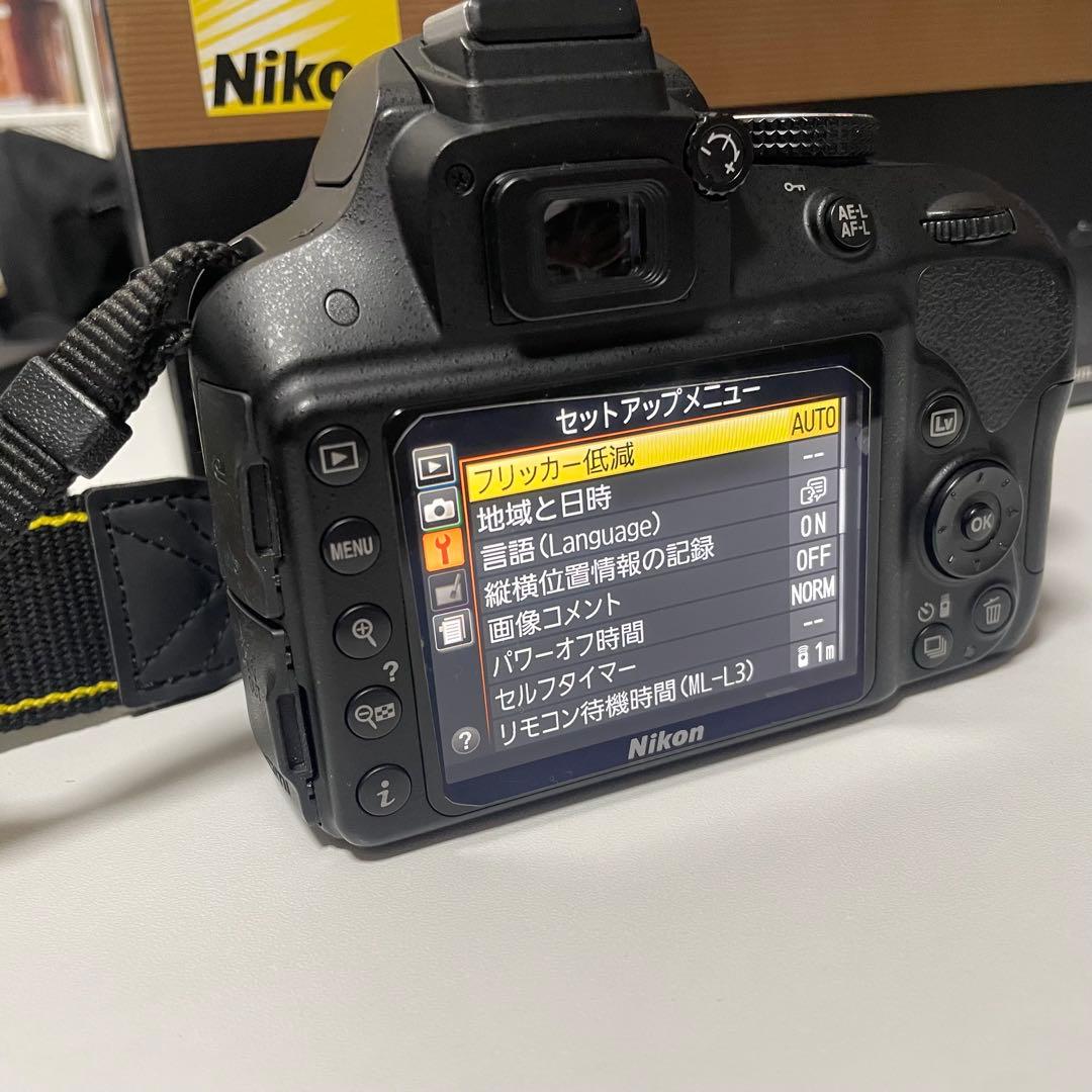 【美品】Nikon ニコン　D3300 ダブルズームキット デジタル一眼