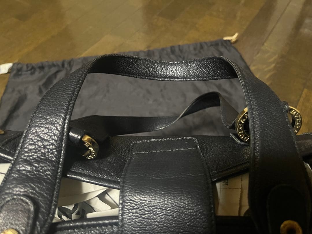 BVLGARI ブラックレザー ハンドバッグ