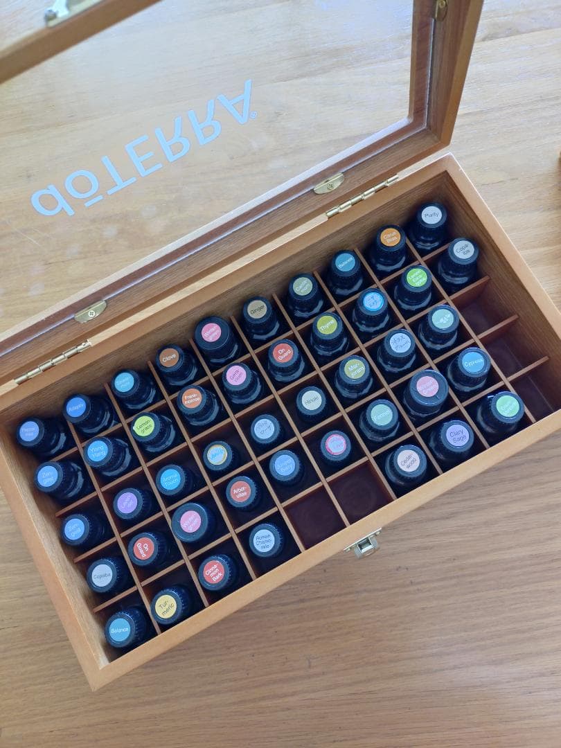 doTERRA エッセンシャルオイル 45本セット ウッドケース付き