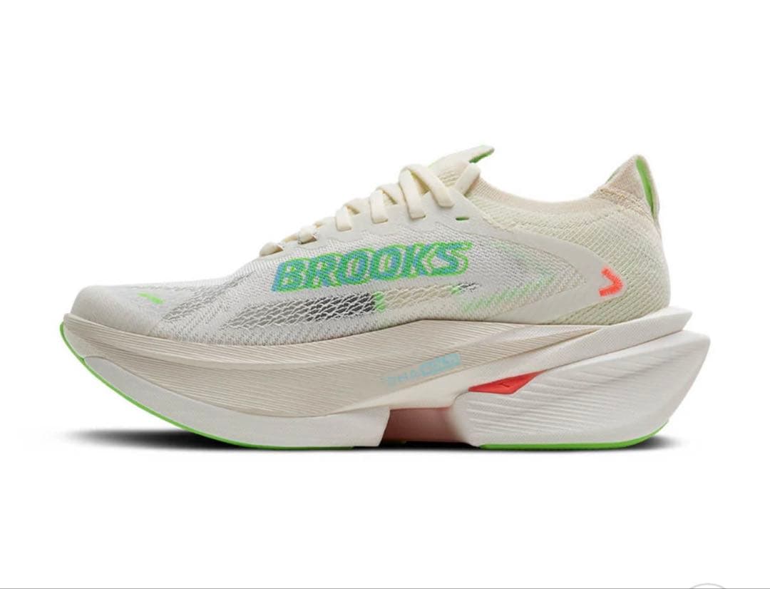 〔27.0cm〕 ブルックス ハイペリオンマックス 3