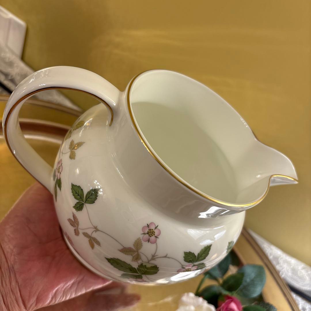 英国製　希少　ウェッジウッド　ワイルドストロベリー　ピッチャーorジャグ