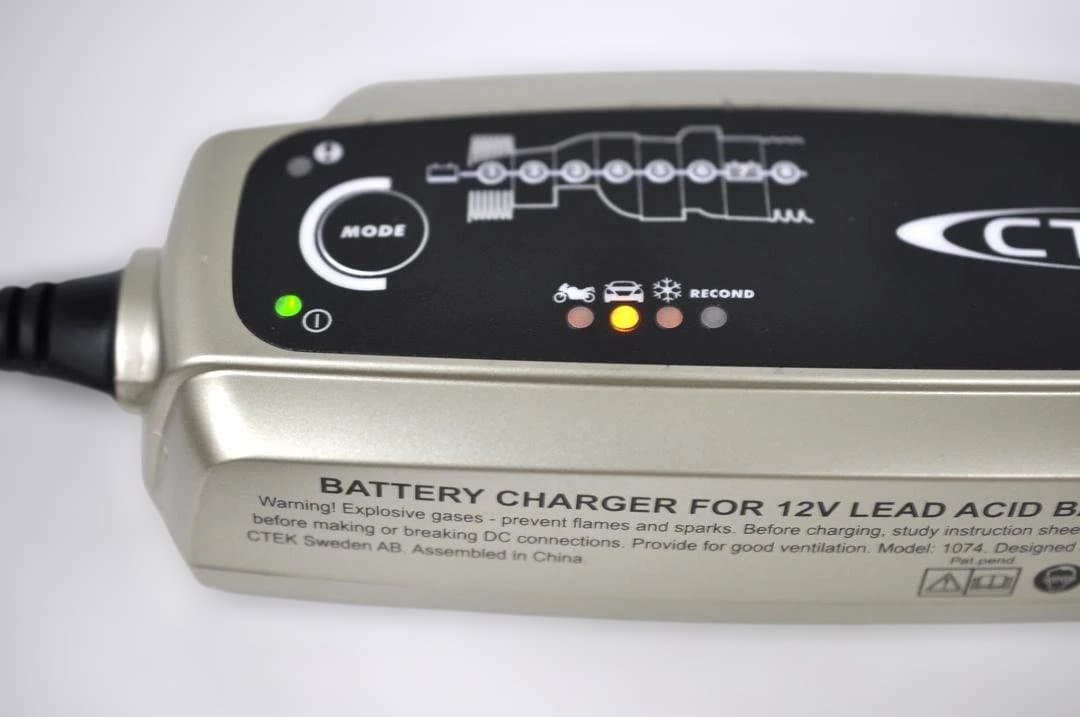 CTEK バッテリーチャージャー MXS5.0 TA2937