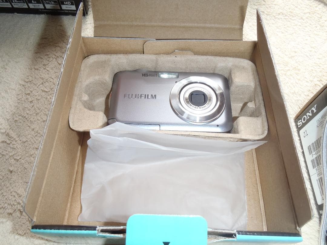 ⭕️動作品❤️4台セット★デジカメ★各メーカー揃い★今は、箱付き＋バッテリー付き