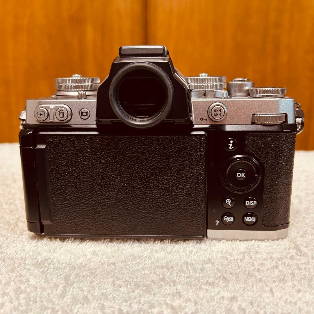 美品 Nikon Zfc NIKKOR Z DX 16-50mm レンズキット