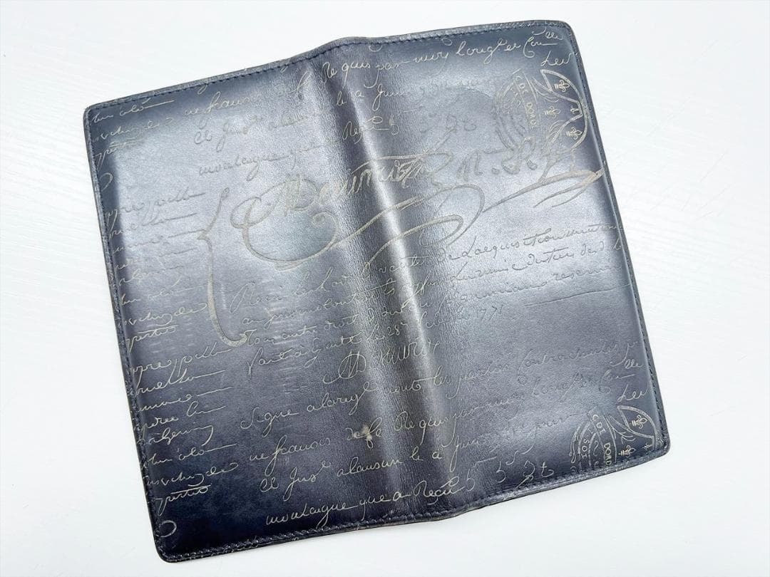 ベルルッティ　サンタル　スクリットレザー　ロングウォレット　二つ折り長財布