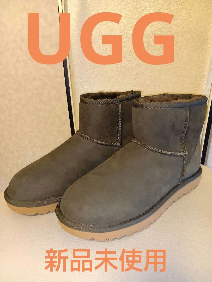 UGG CLASSIC MINI II　1016222