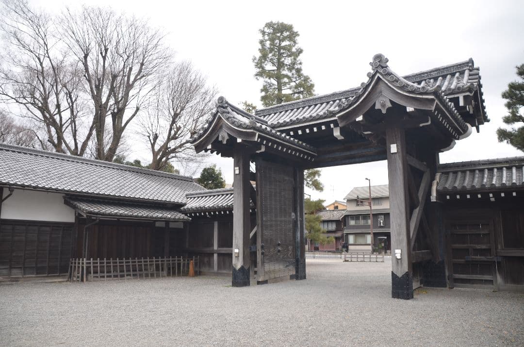 ❤即購入1000円OFF❤ ニコン AF-S 18-300mm VR レンズ