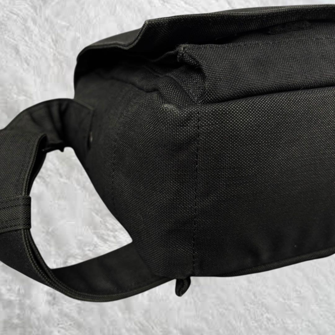 whitewhite0831スモーキー　メッセンジャーバッグ　ブラック