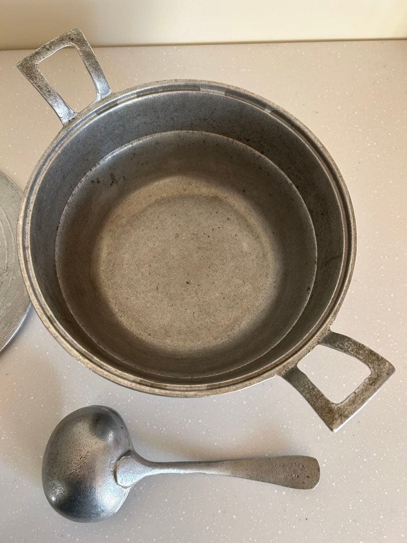 ピューター製　鍋とレードル