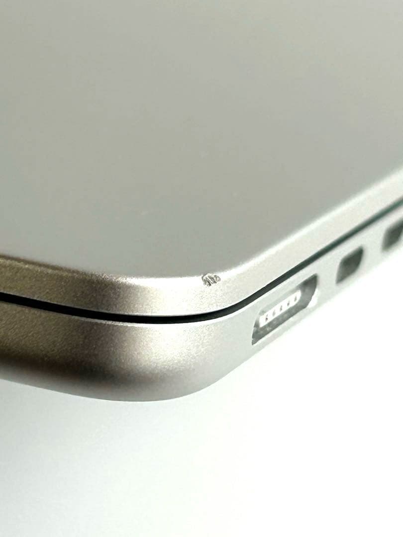 【中古】MacBookAir M2 2022 シルバー 8GB 256GB