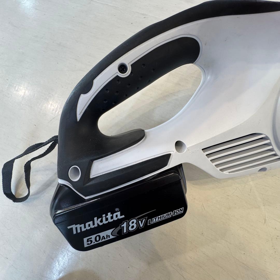 makita 充電式クリーナー CL182FD 18Vバッテリー付き