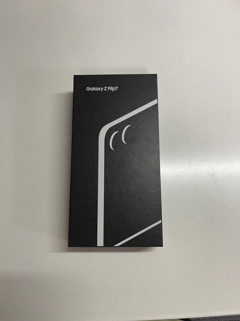 Samsung Galaxy Z Flip7 コーラルレッド