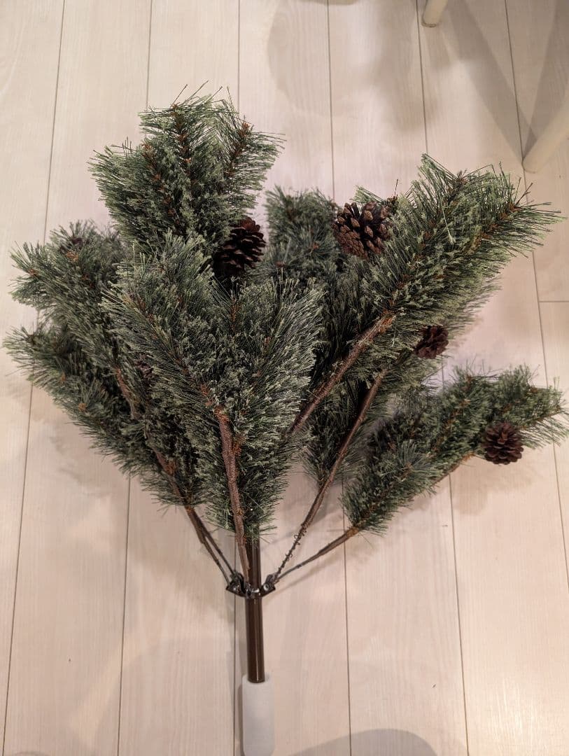 【新品】クリスマスツリー 180cm　電飾オーナメント付き　定価24800円