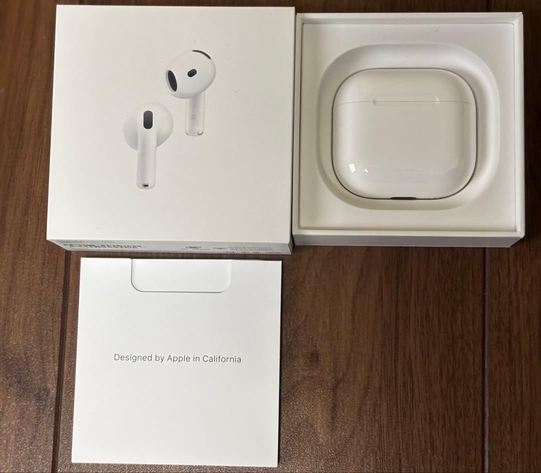 【美品】Apple AirPods4 ノイズキャンセリング搭載モデル