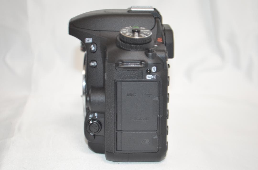 滅多にないシャッター数999回以下 Nikon D7500☆Wi-Fi搭載