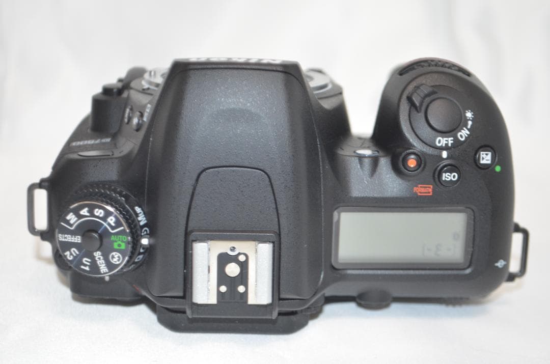 滅多にないシャッター数999回以下 Nikon D7500☆Wi-Fi搭載