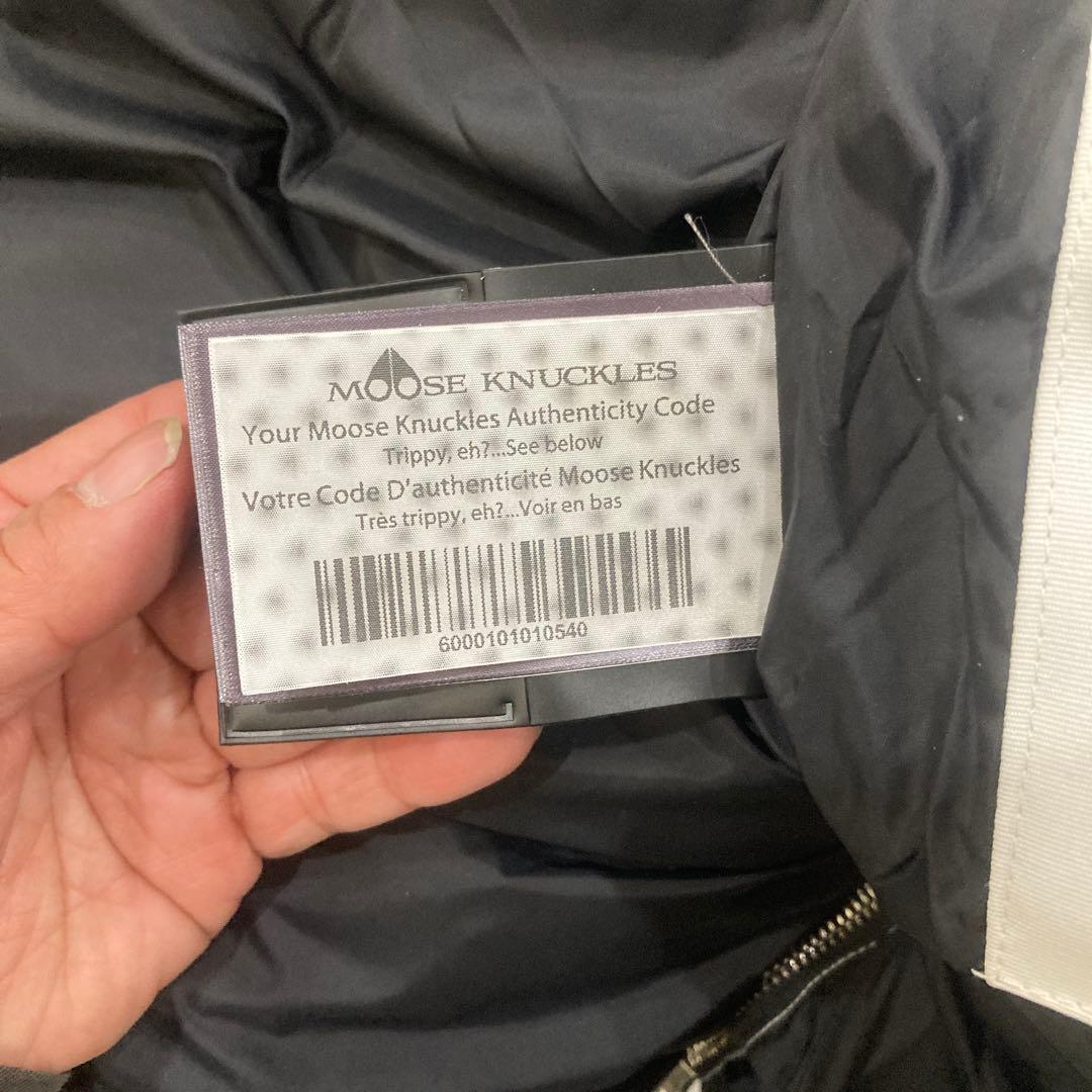 め*い様 Moose Knuckles ホワイトダウンジャケット