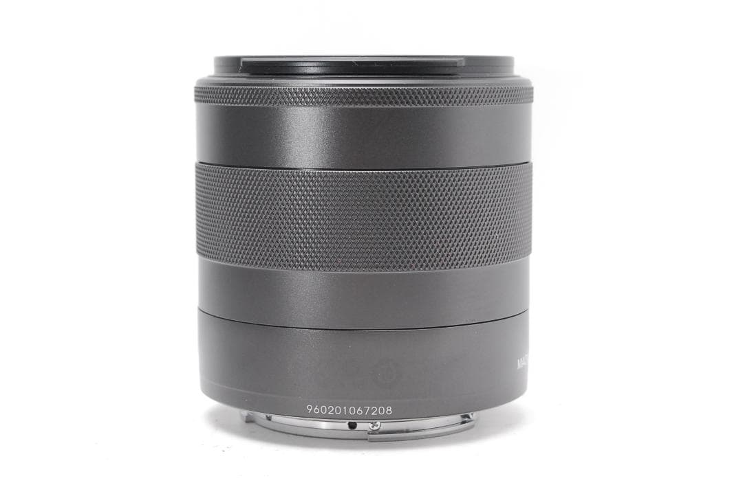 高性能ミラーレス　Canon EOS M　スマホ転送　小型軽量　持ち運びに最適