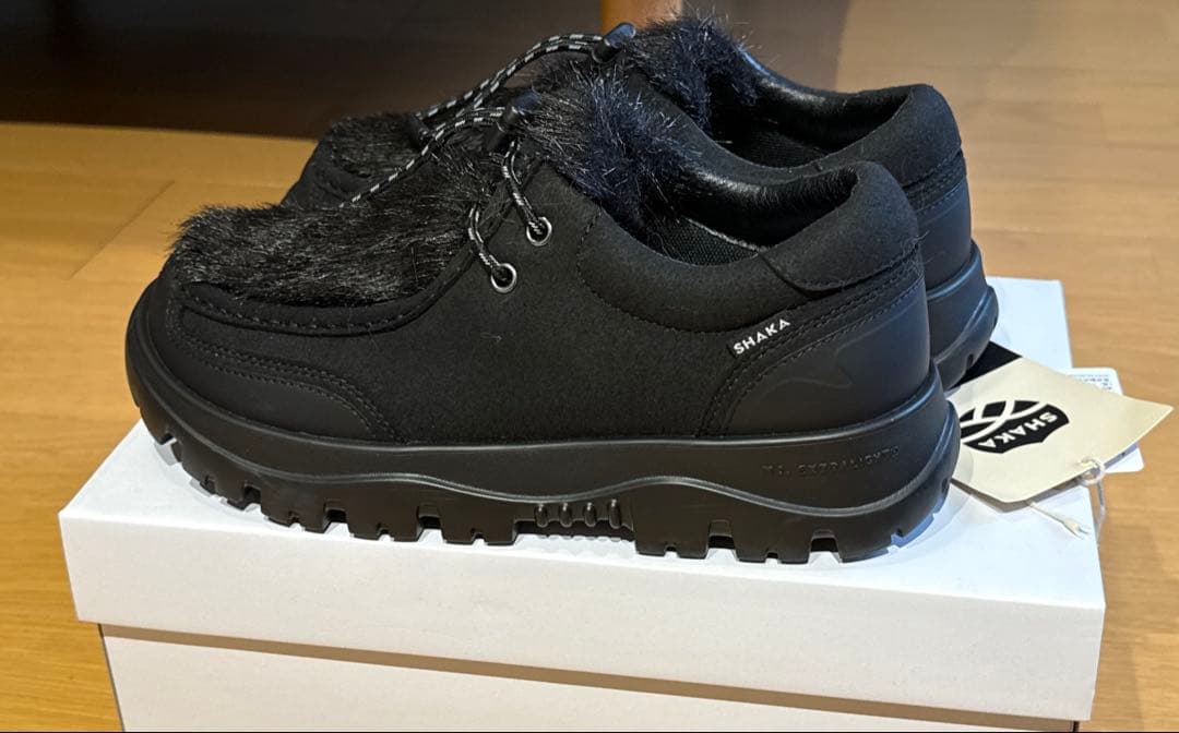 値下済☆美品　今期新作　SHAKA ファー付きチロルモックシューズ 2025AW