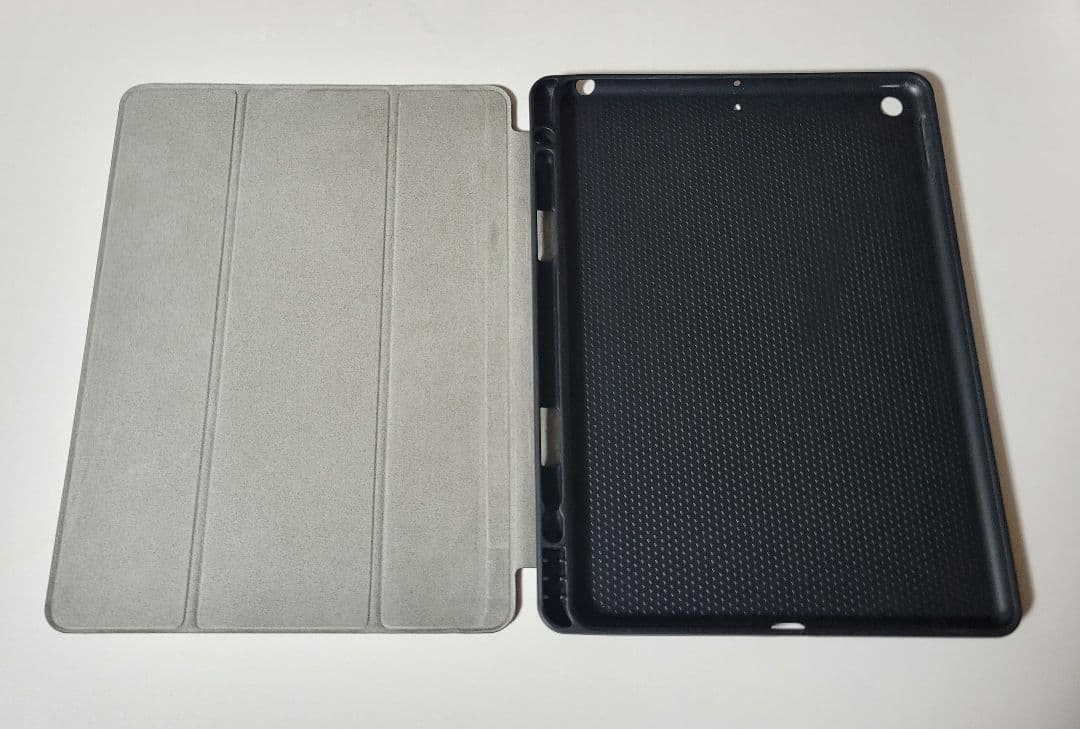 maaaさん専用です。美品 iPad 第8世代 32GB スペースグレイ