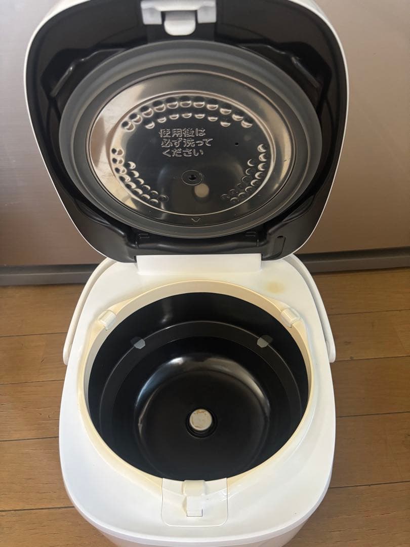 TOSHIBA　RC-10VRT　2022 年製真空IH炊飯器