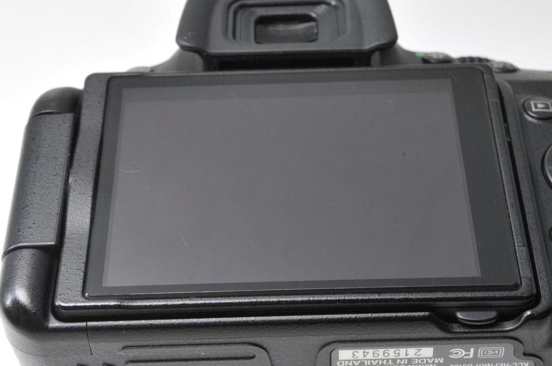 ショット数少なめ❣️Nikon D5100⭐️スマホ転送 自撮り 一眼レフカメラ